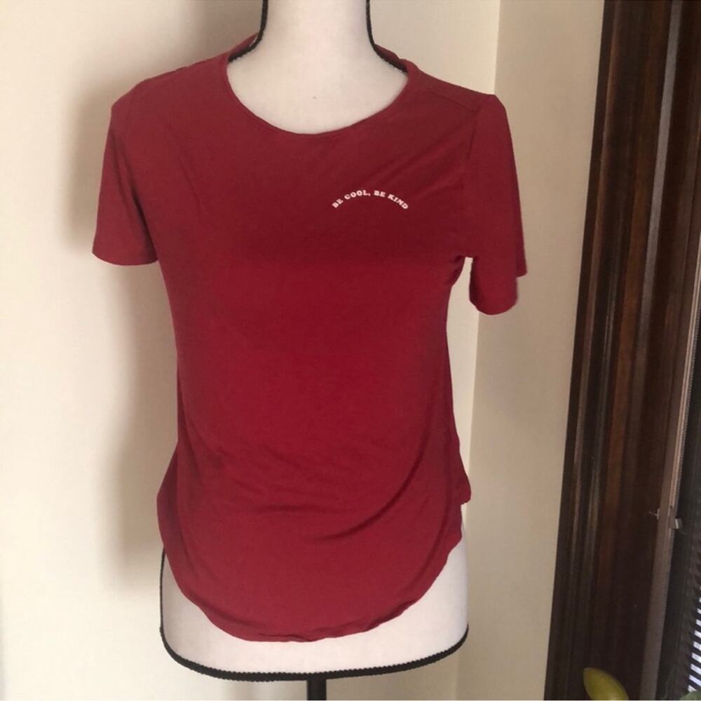 Old Navy | Be Cool Be Kind Tee Size S
